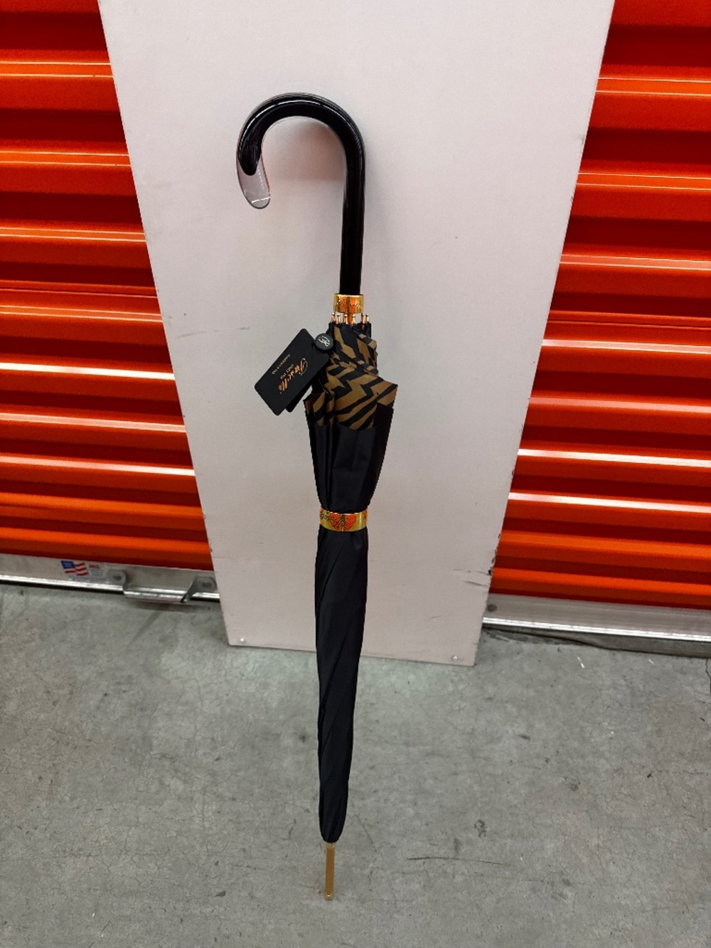 Artisanal made umbrella in Italy - storage sale/ moving sale